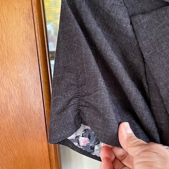 Maurices fitted blazer dark gray short sleeved sz 1 - Picture 10 of 11